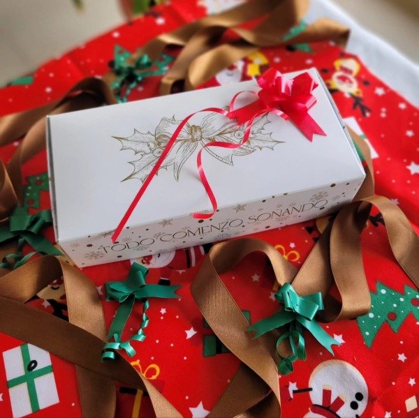 Producto - Box Navideño Premium (consulta precio box media caña, tenis y soquetes)