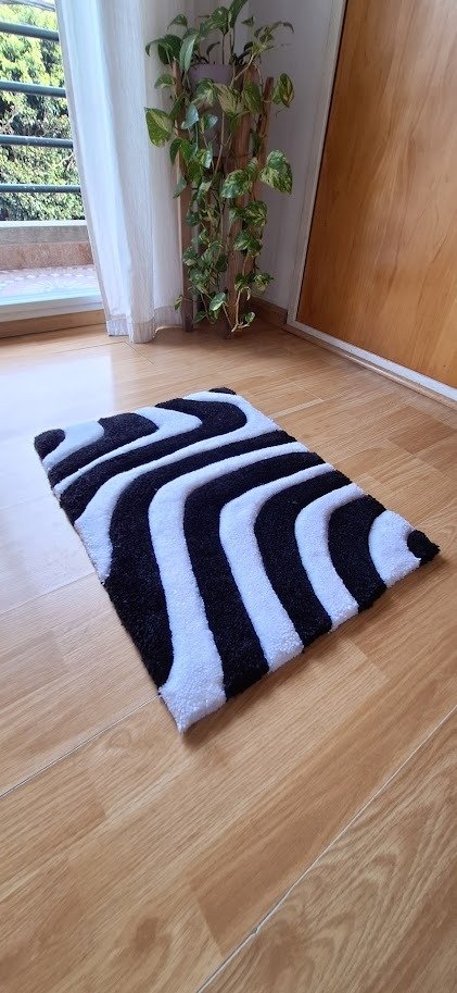 Producto - BLACK AND WHITE WAVES