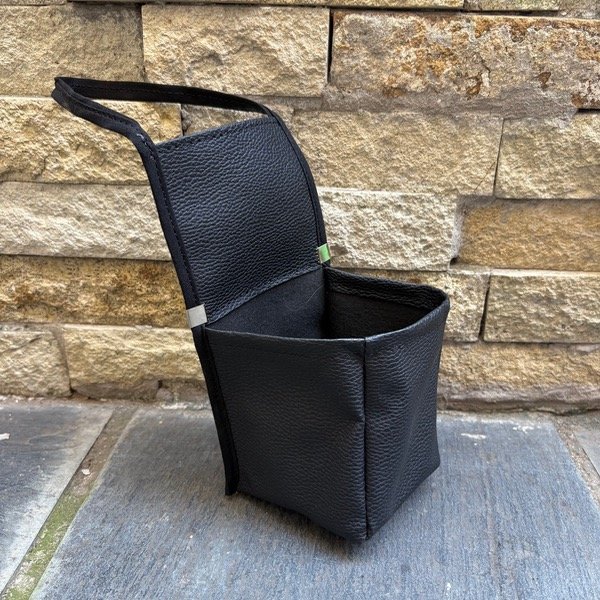 Producto - PORTA MATE NEGRO DE CUERINA