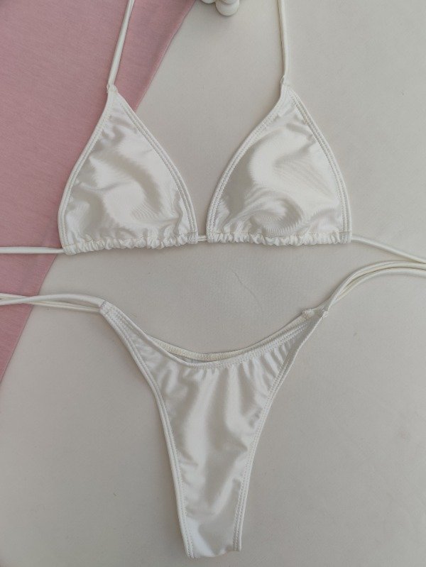 Producto - Bikini Iris crema