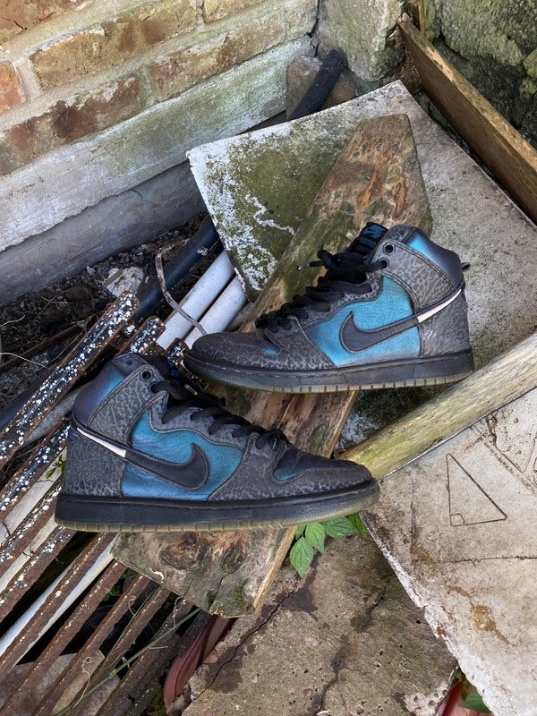 Producto - NIKE BLACK SHEEP x DUNK SB HIGH BLACK HORNET (8.5us)