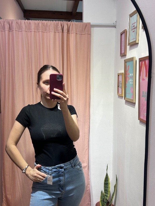 Producto - Remera básica negra - 0