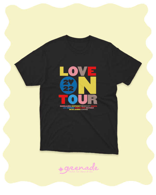 Remera "love on tour paises"