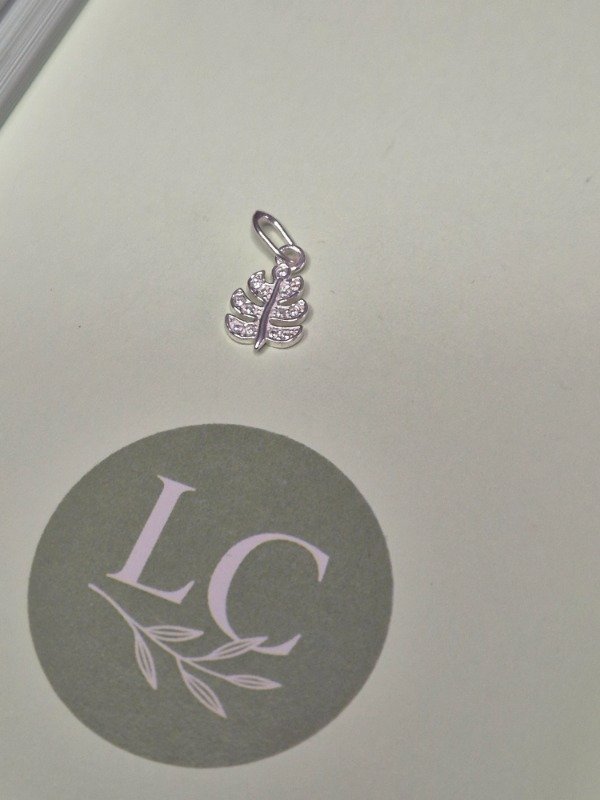 Producto - DIJE PLATA HOJITA STRASS