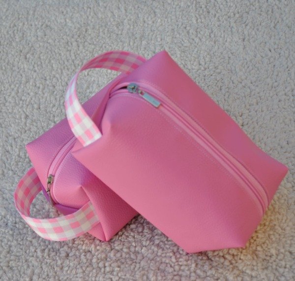 Producto - Pocket Símil Cuero Rosa correa Cuadrille