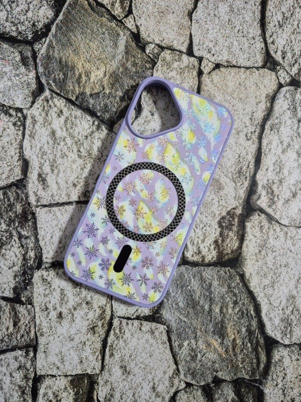Producto - Funda rígida MagSafe diseño invierno Iphone 16 lila