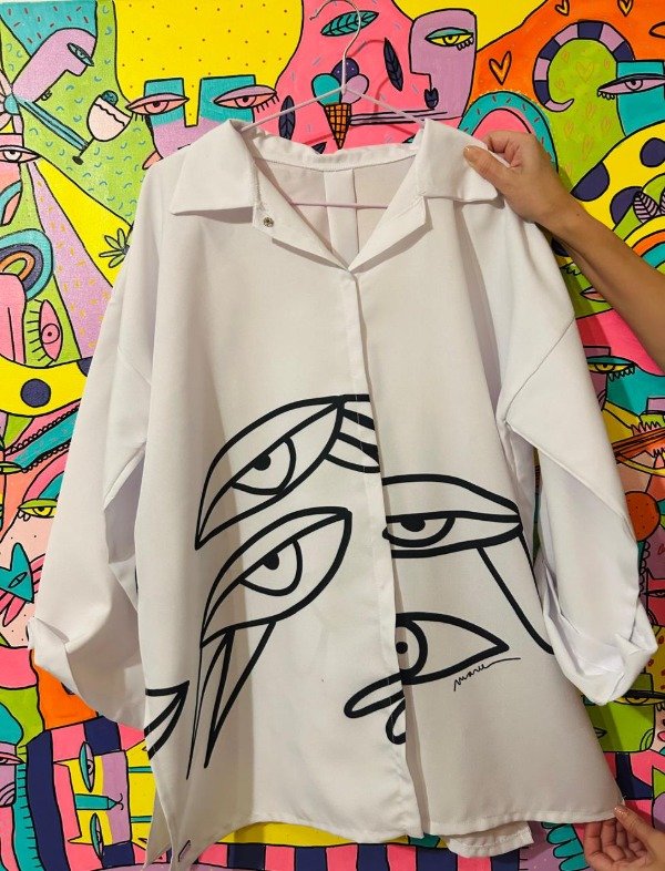 Producto - Camisa OVERSIZE - Blanca con dibujos negros