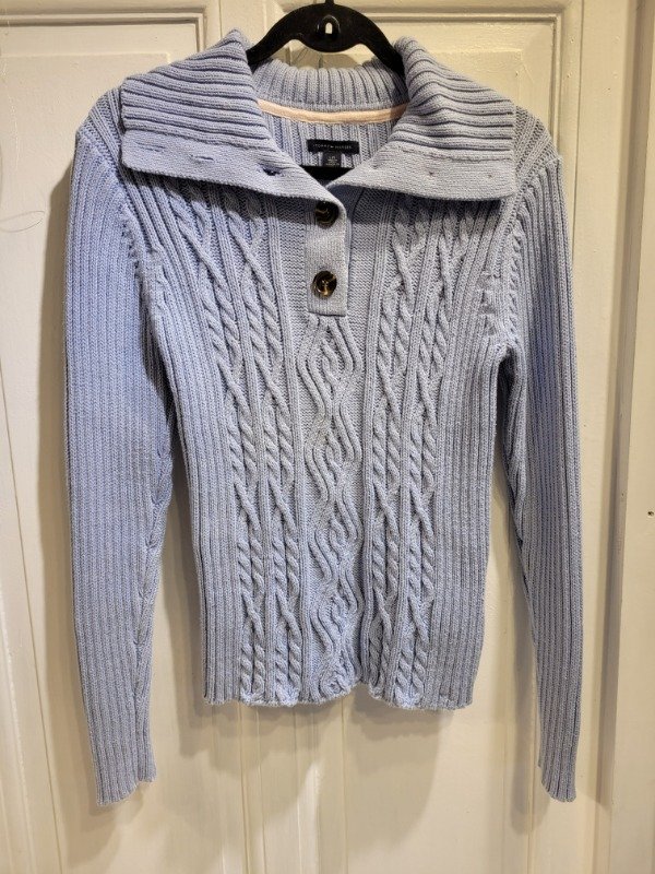 Producto - Sweater TOMMY HILFIGER celeste Talle L - PRECIO: 70X