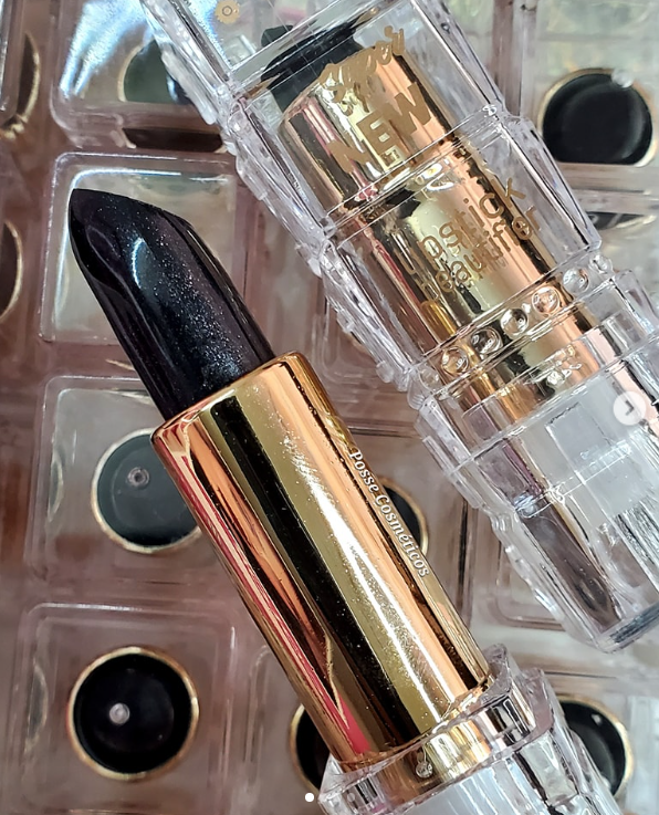 Producto - Labial Negro MAGICO