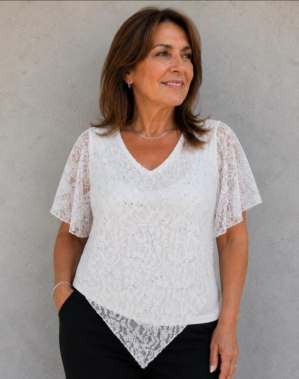 Producto - Blusa de Encaje con Manga punta pico Señora - 0