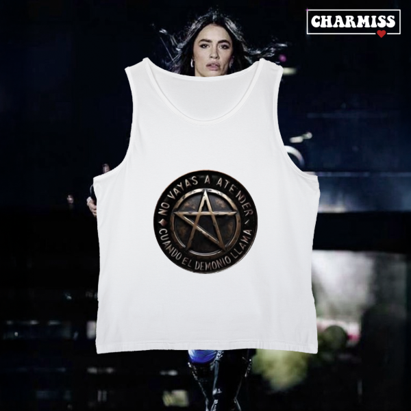 Tank top no vayas a atender cuando el demonio llama