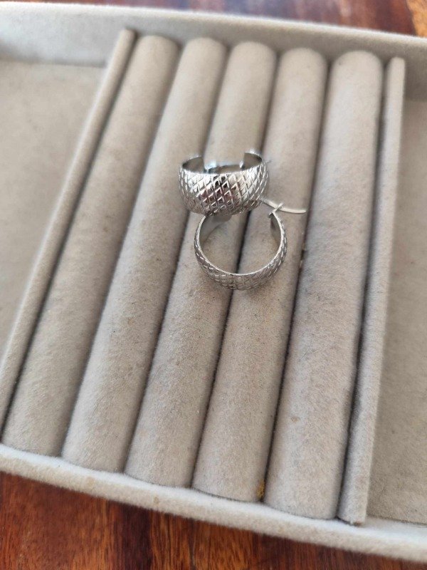 Producto - Aros argolla bombee detalle. 2 cm. Acero quirúrgico.