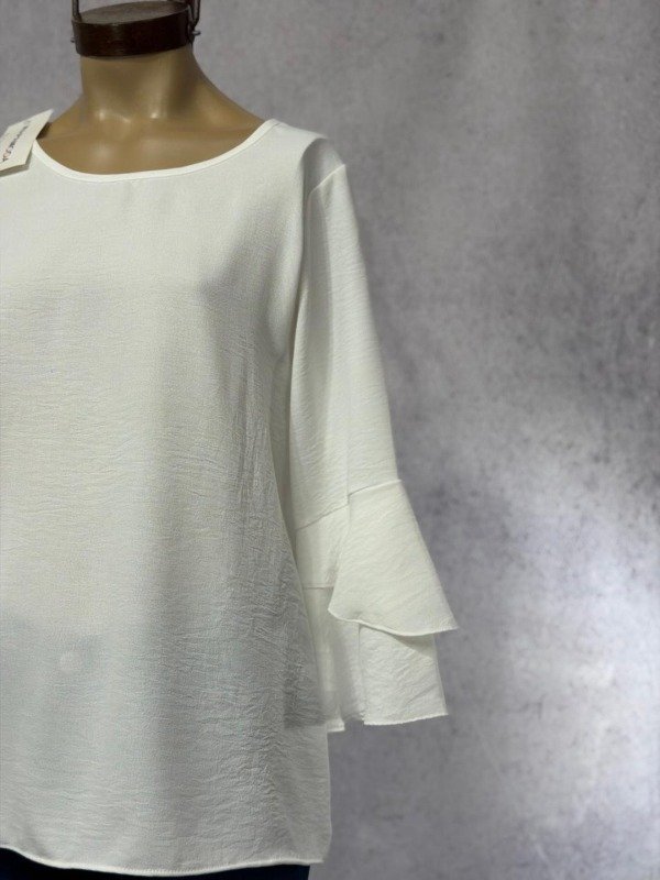 Producto - BLUSA RUMI BLANCA MANGAS 34 - 1