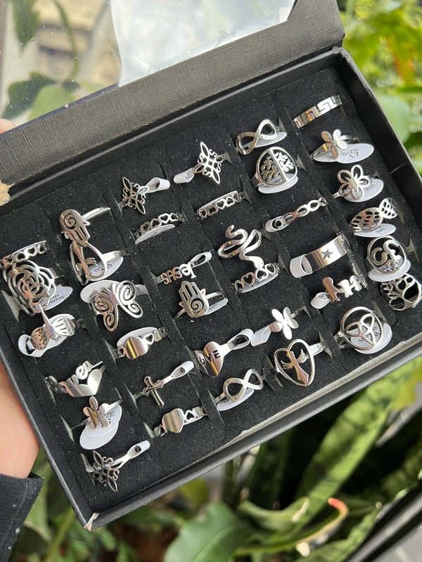 Producto - Caja de 36 anillos de acero  quirurgico