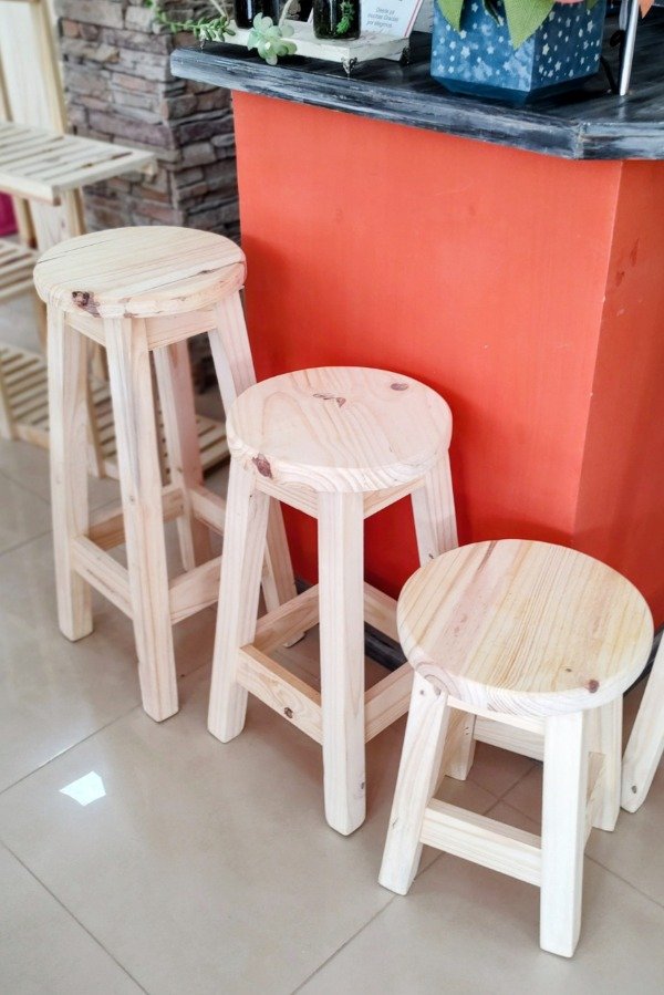 Producto - Taburete Pino sin Respaldo