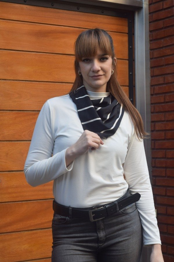 Producto - Pañuelo Negro y Beige