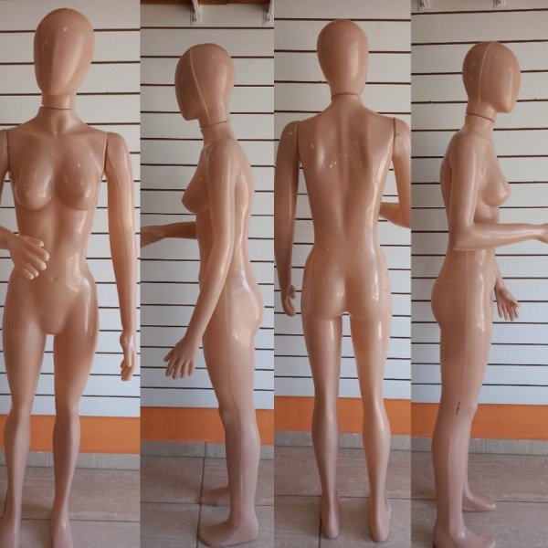 Producto - maniqui plastico brilloso recto con brazos  color nude