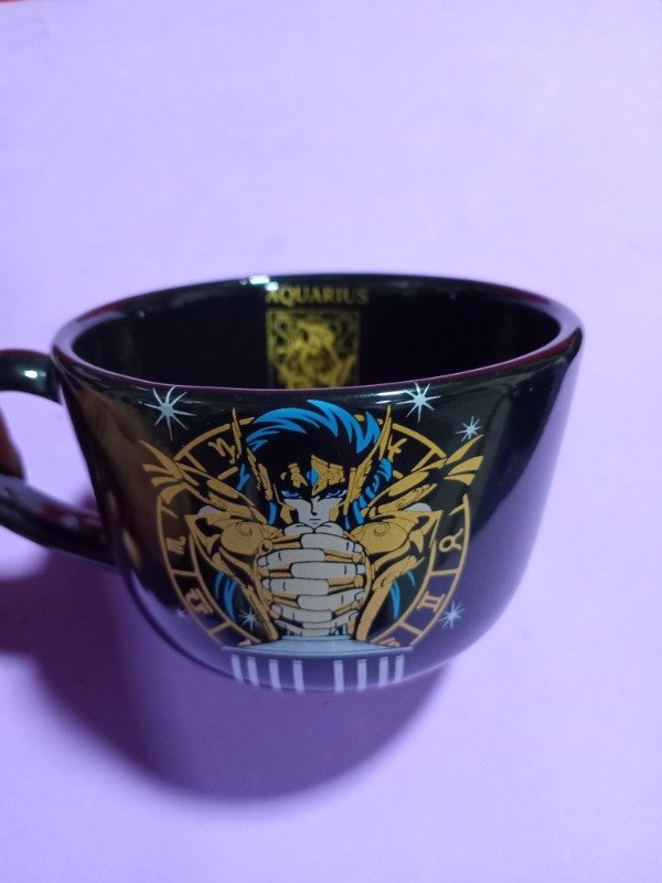 Producto - Taza Caballero del zodiaco ACUARIO