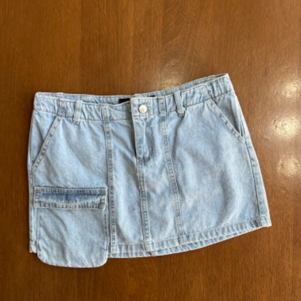 Producto - POLLERA CARGO TIRO BAJO