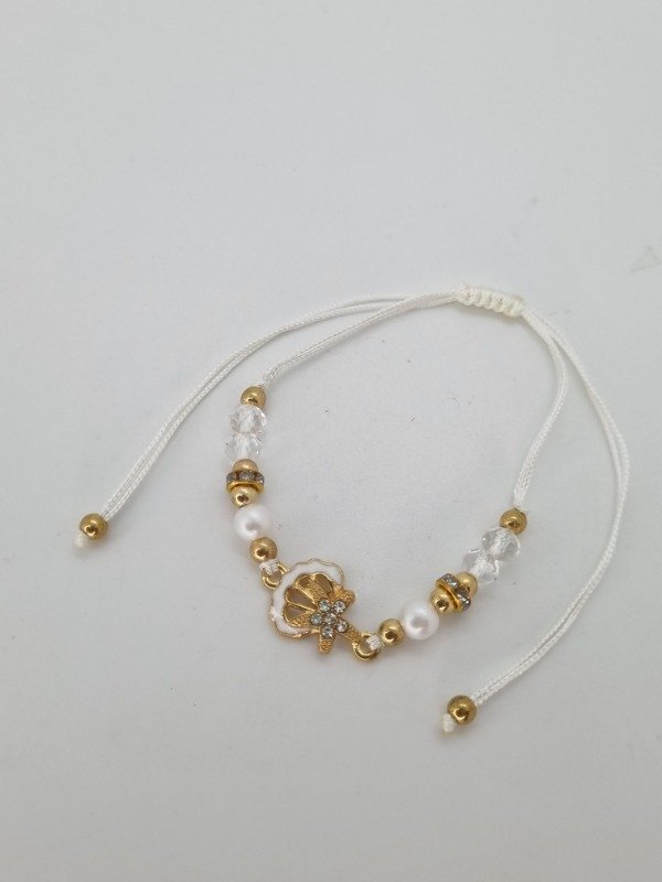 Producto - Pulsera hilo regulable cristales perlas y ostras esmalt