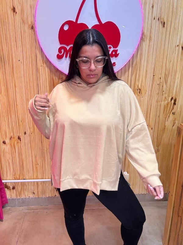 Producto - Buzo liso oversize con capucha