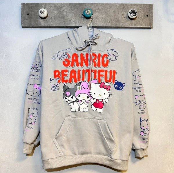 Producto - Buzo friza sanrio