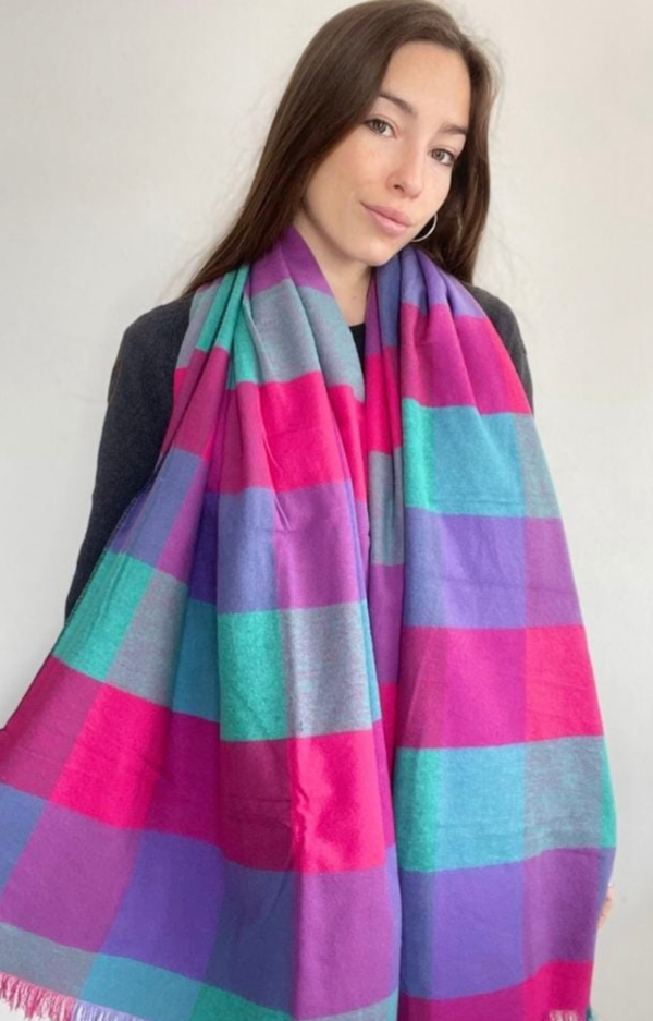 Producto - Ruana pilu 12