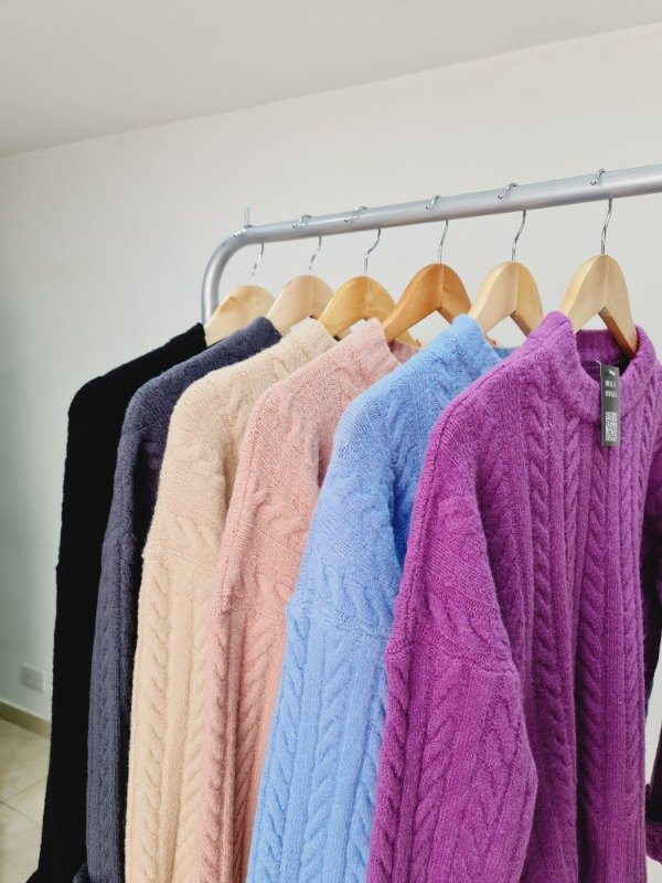 Producto - SWEATER BOUCLE TRENZADO
