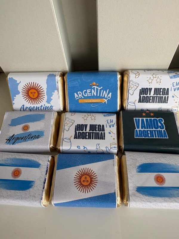 Producto - ANIVERSARIO CHOCOLATIN 100 CHOCOLATES