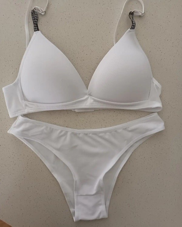 Producto - 1300- Conjunto taza soft con detalle en breteles MAIA