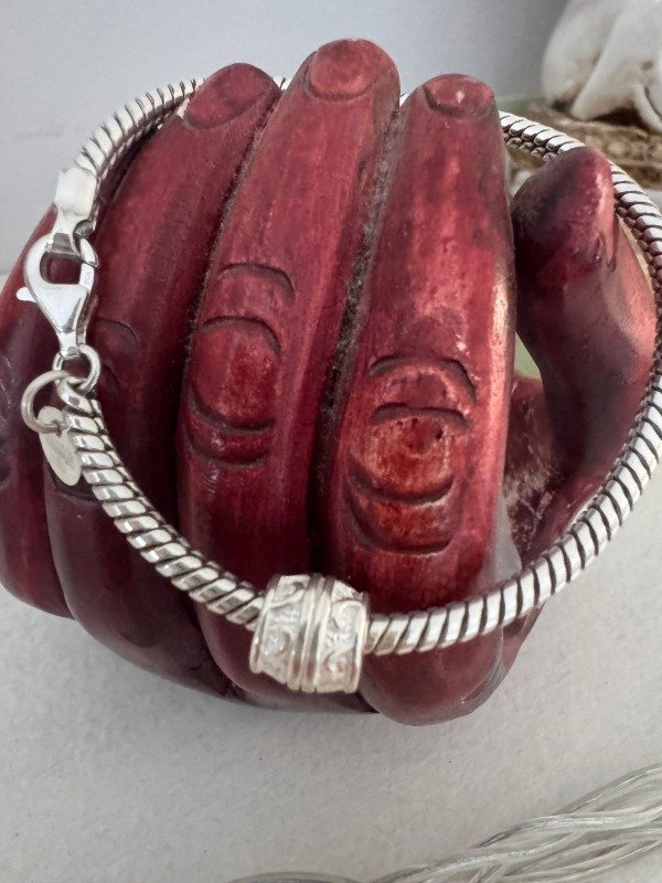 Producto - Pulsera Omega con 1 charm