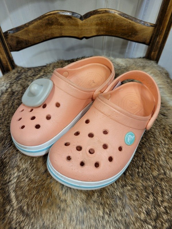 Producto - CROCS rosa con verde agua Talle 26/27 - PRECIO: 7X