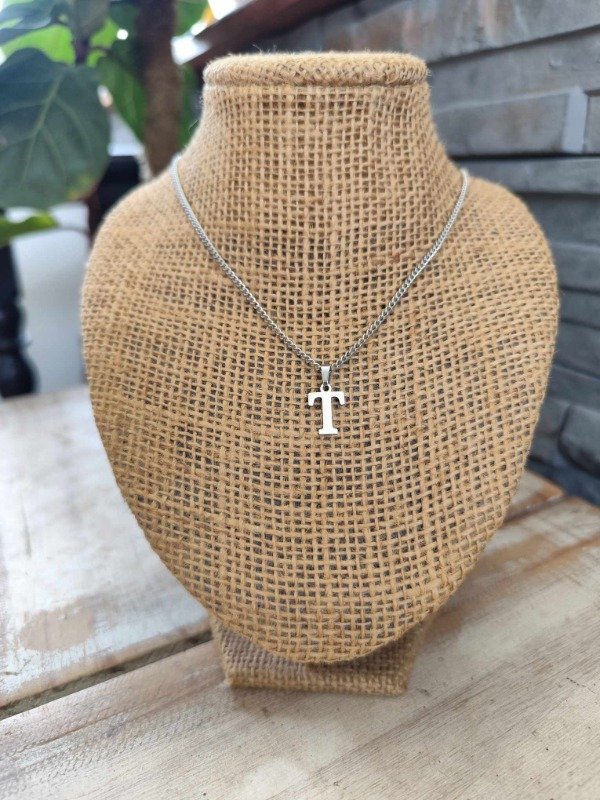 Producto - Collar inicial T. Acero quirúrgico.