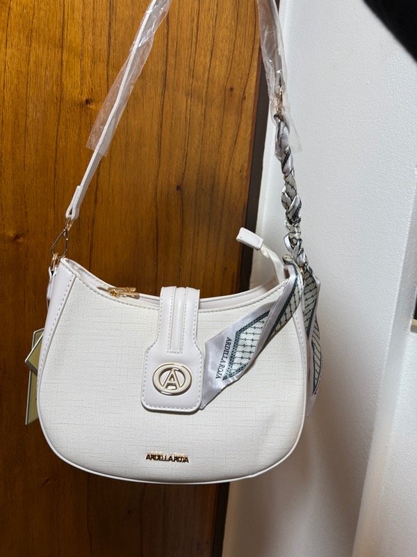 Producto - Cartera baguette blanca