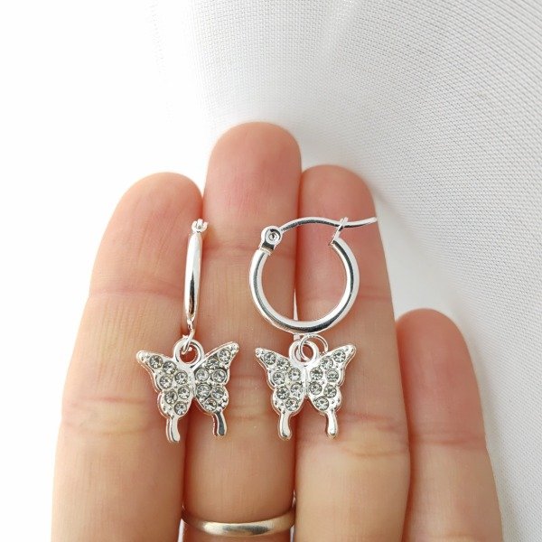 Producto - Argollas con dije Mariposa 1.5cm AB