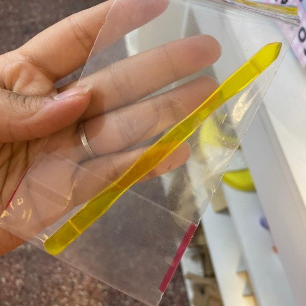 Producto - Esteca para Bocas Amarilla