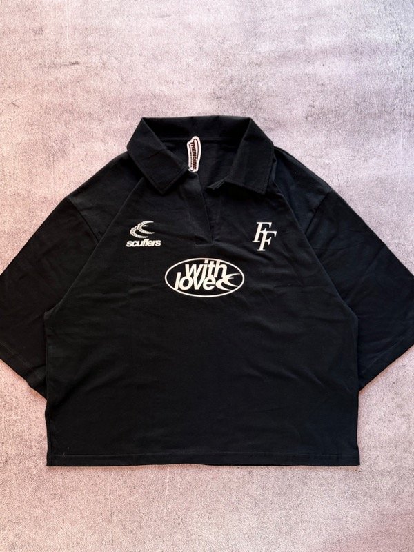 Producto - Remera Scuffers Black Con cuello Chomba