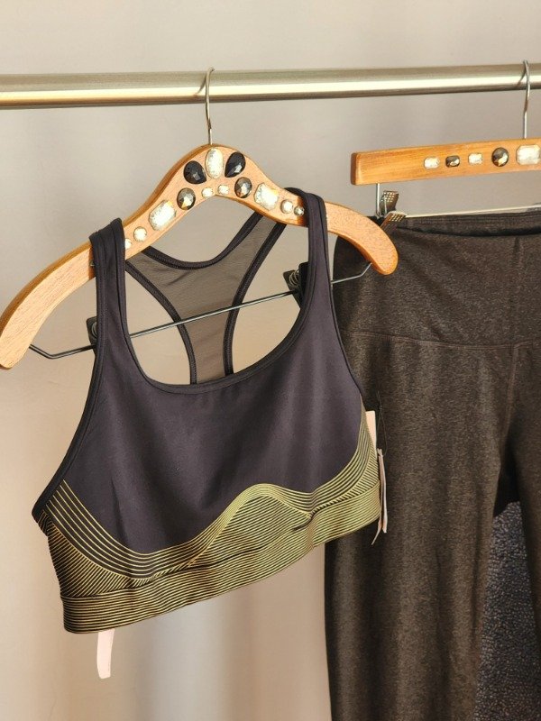 Producto - Top deportivo VICTORIAS SECRET negro