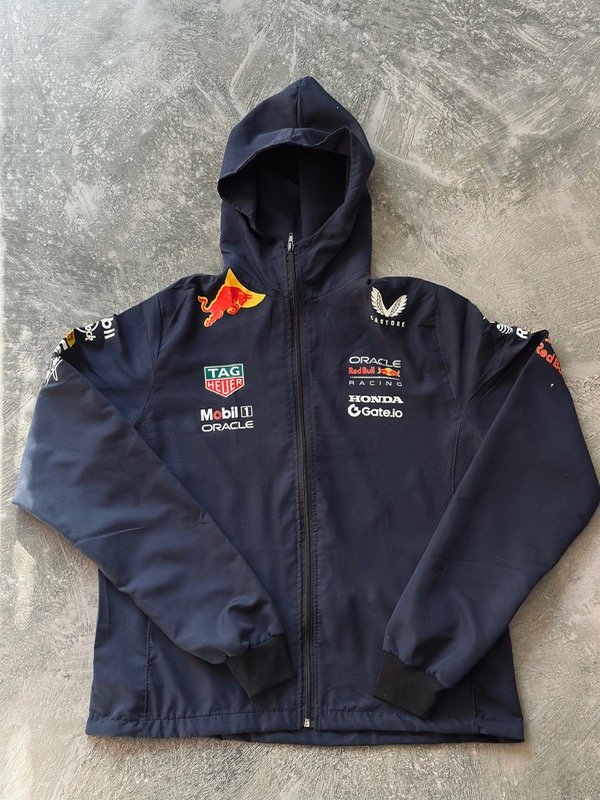 Producto - Rompevientos RedBull 2025