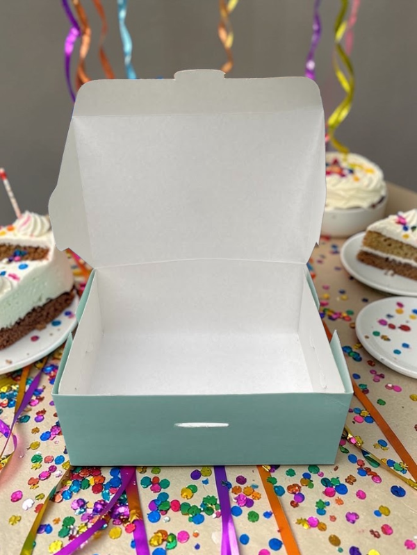 Producto - caja rectangular AGUAMARINA - sin visor 23.5cm x 16.5cm x 10cm