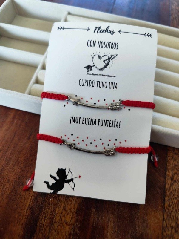 Producto - Pulseras flechas X2 rojas.