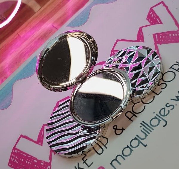 Producto - ESPEJO DOBLE CON AUMENTO PARA LA CARTERA - 1