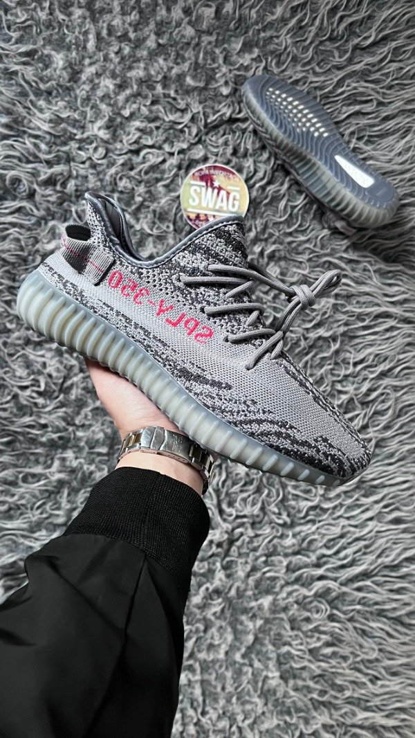 Producto - YEEZY BOOST V2 BELUGA 2.0