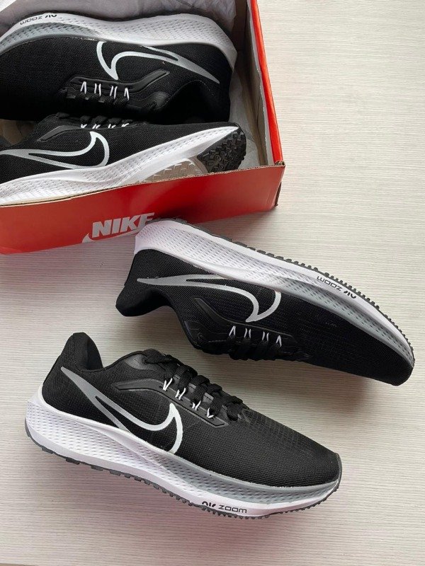 Producto - Nike Zoom Clásica