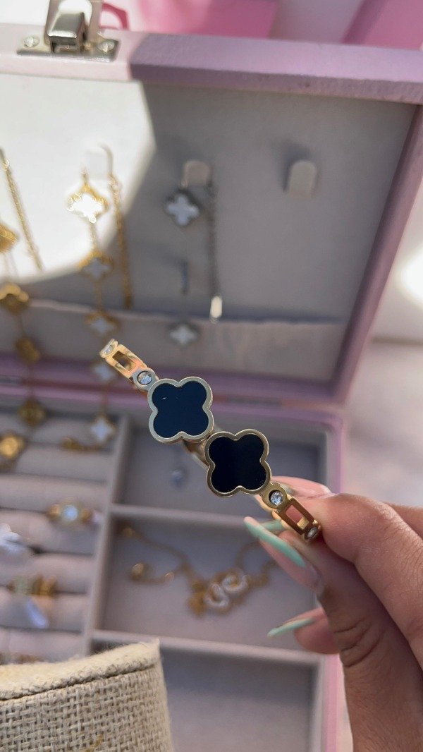 Producto - Esclava trebol negro