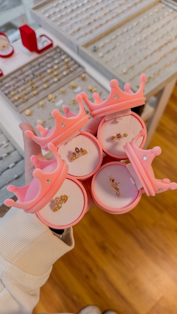 Producto - Anillos con estuche en forma de corona - elegir anillo
