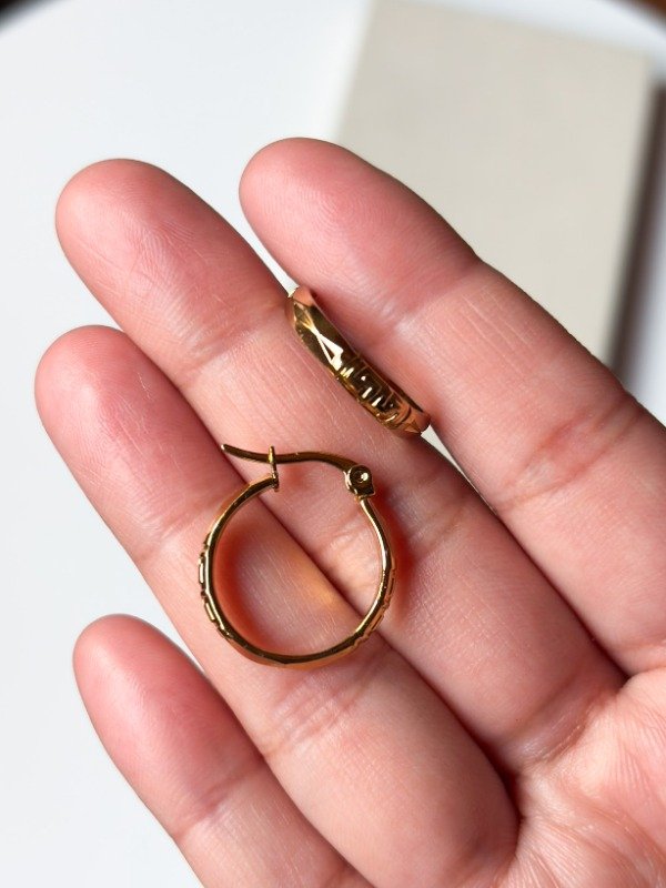 Producto - ARGOLLAS CON DETALLES 19MM