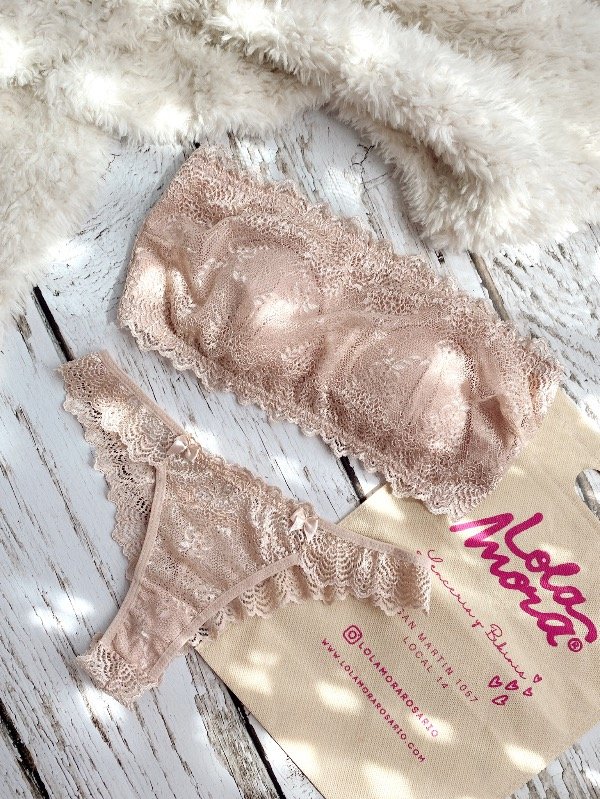 Producto - CONJUNTO STRAPLESS NUDE SIN BRETEL