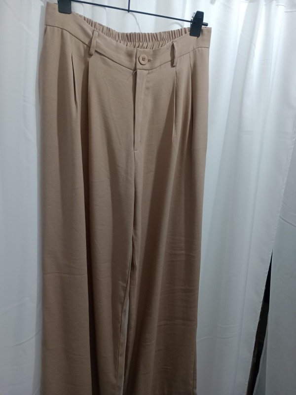 Producto - Pantalón sastrero marrón