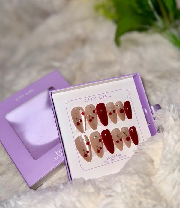 Producto - Press on rojas City Girl